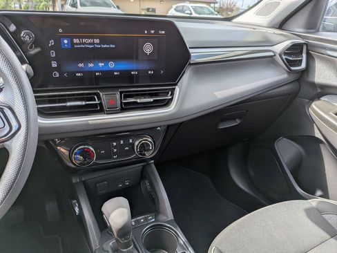 Used 2025 Chevrolet TrailBlazer LT image 22