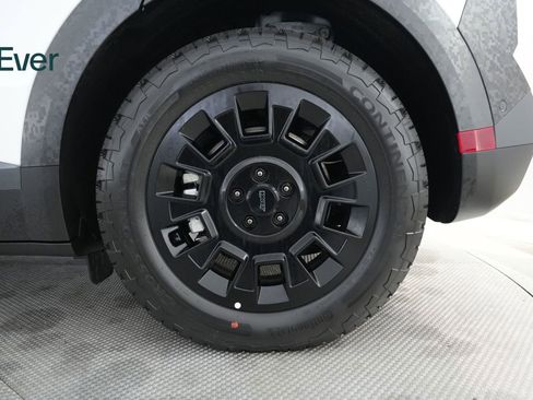 Used 2025 Hyundai Ioniq 5 XRT image 9