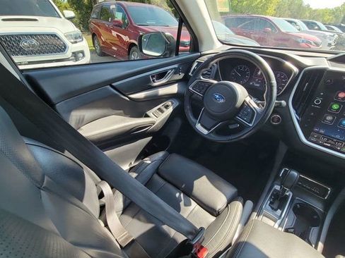 Used 2023 Subaru Ascent Limited w/ Technology Package AWD/4WD image 7