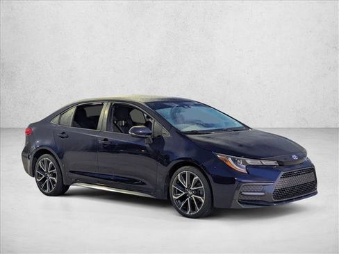 Used 2020 Toyota Corolla SE FWD image 2