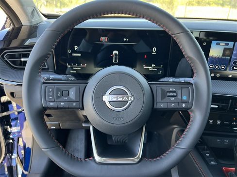 New 2026 Nissan Kicks SR image 10