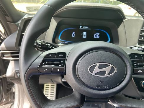 Used 2026 Hyundai Elantra SEL Sport Premium FWD image 23
