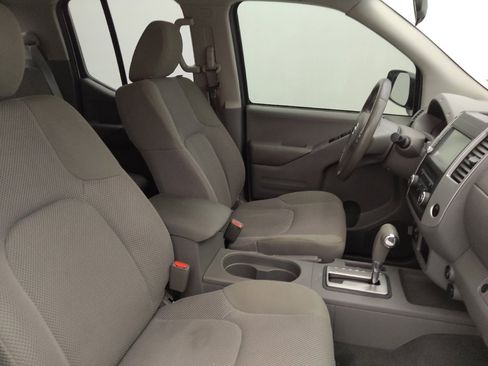 Used 2019 Nissan Frontier SV image 21