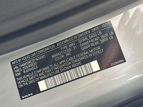 New 2026 Volvo XC60 B5 Plus w/ Protection Package Premier AWD/4WD image 33