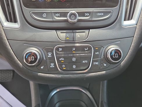 Used 2023 Chevrolet Malibu LT FWD image 20