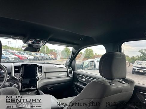 Used 2026 RAM 1500 Big Horn AWD/4WD image 13