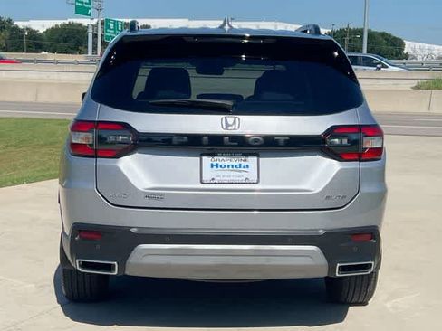 Certified 2023 Honda Pilot Elite image 6