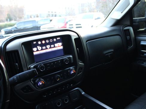 Used 2016 GMC Sierra 2500 Denali w/ Duramax Plus Package image 12