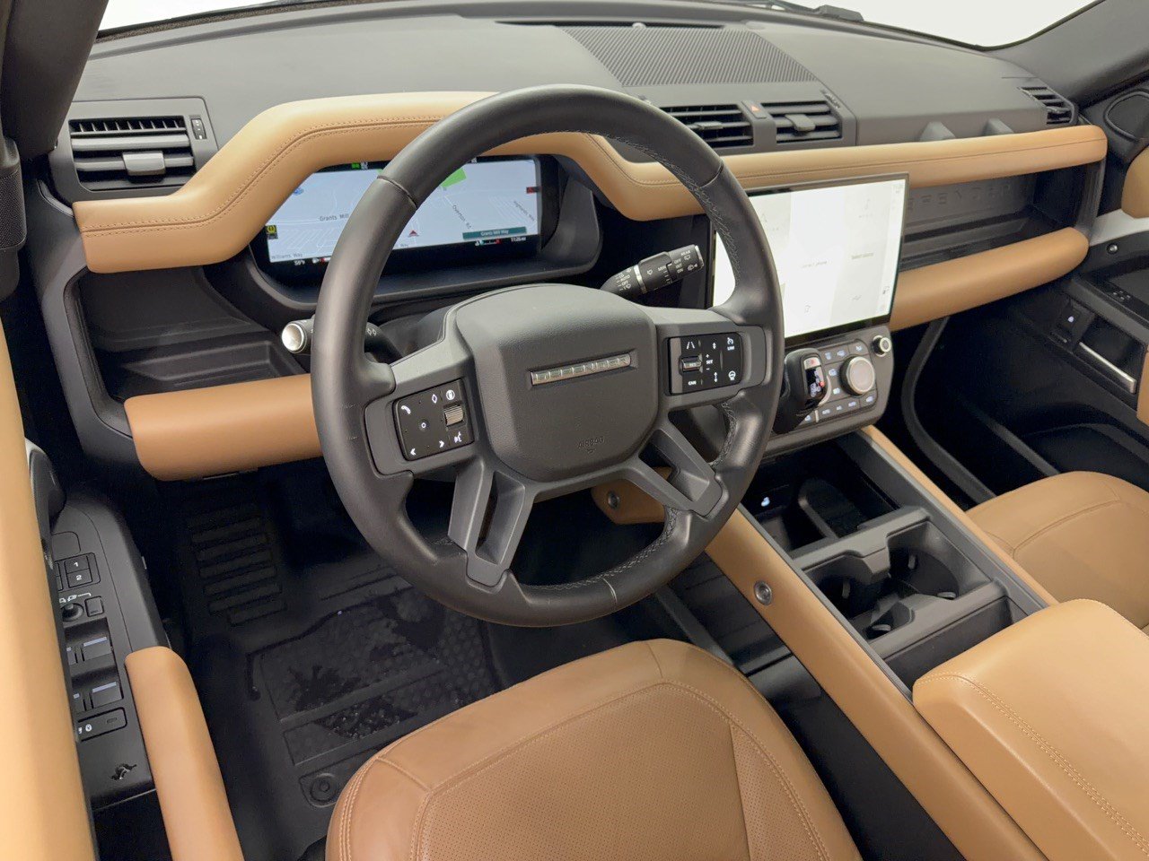 Certified 2026 Land Rover Defender 110 S AWD/4WD image 4