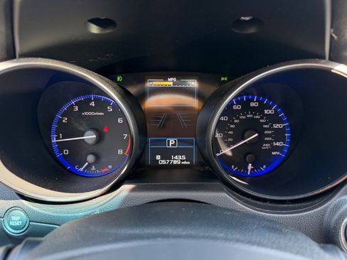 Used 2017 Subaru Outback 2.5i Limited AWD/4WD image 3