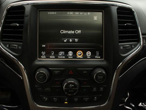 Used 2017 Jeep Grand Cherokee Overland w/ Jeep Active Safety Group AWD/4WD image 34