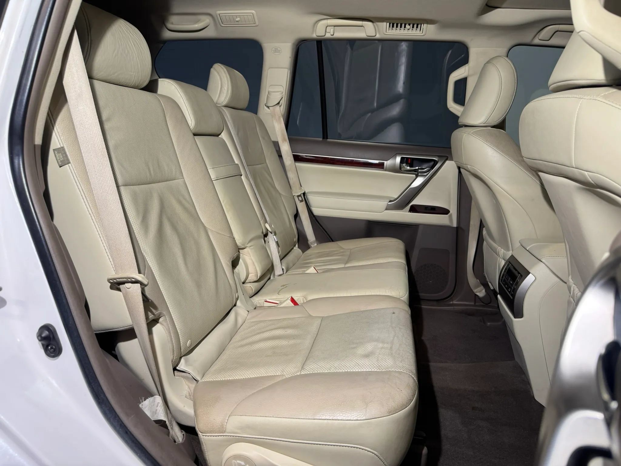 Used 2015 Lexus GX 460 w/ Premium Package AWD/4WD image 28