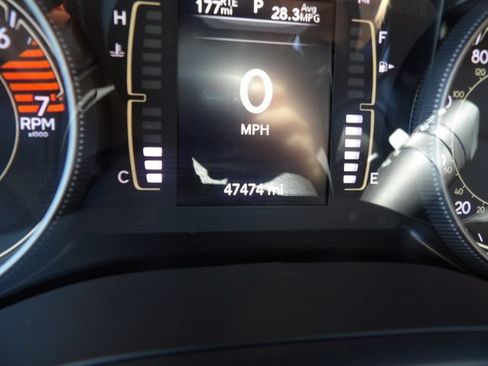 Used 2021 Jeep Cherokee Latitude Plus AWD/4WD image 16