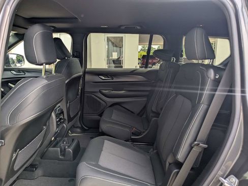 New 2026 Jeep Grand Cherokee L 2WD image 15