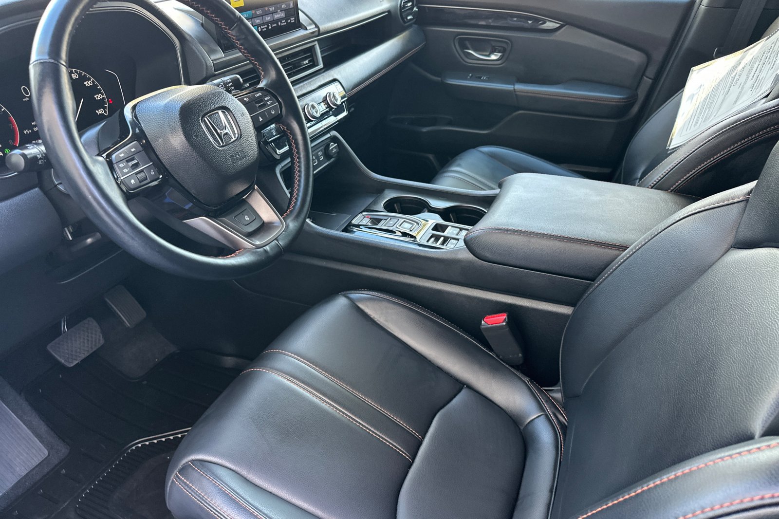 Certified 2024 Honda Pilot TrailSport image 10