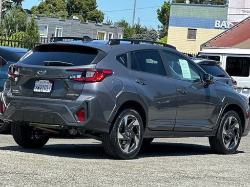 Used 2025 Subaru Crosstrek 2.5i Limited w/ Crosstrek Mirror Package AWD/4WD image 4