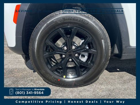 New 2026 Jeep Grand Cherokee Altitude image 26