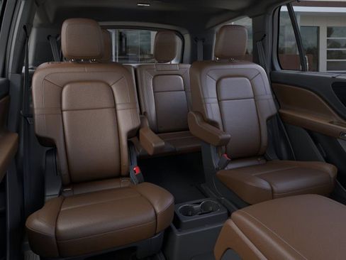 New 2026 Lincoln Aviator Reserve AWD/4WD image 12