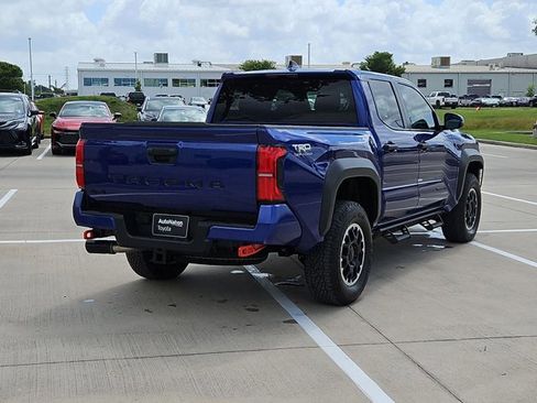 Used 2025 Toyota Tacoma TRD Off-Road image 5