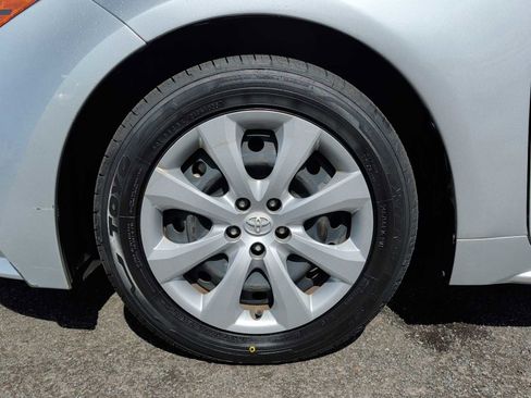 Used 2023 Toyota Corolla LE image 17