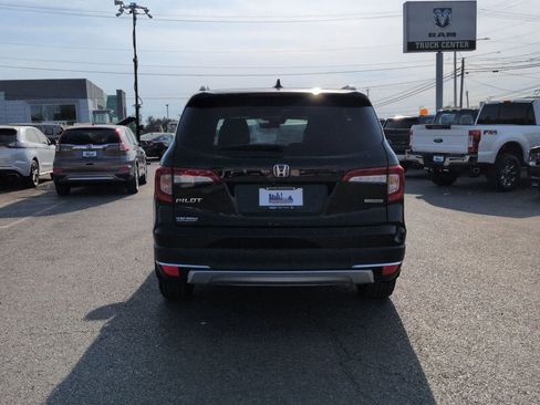 Used 2020 Honda Pilot Touring image 7