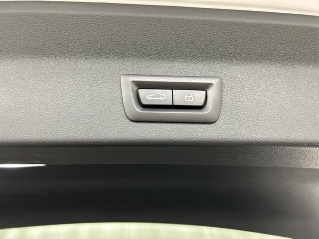 Used 2023 BMW X3 xDrive30i w/ M Sport Package AWD/4WD image 31