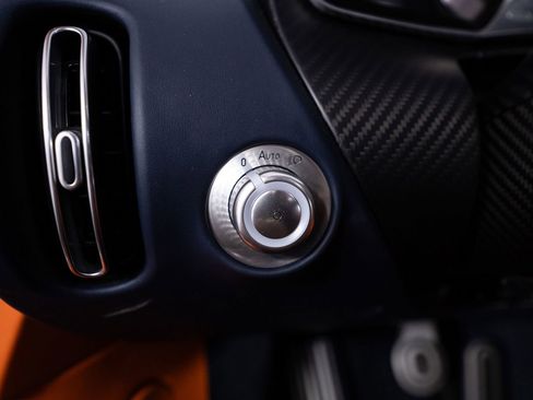 Used 2018 Bugatti Chiron AWD/4WD image 39