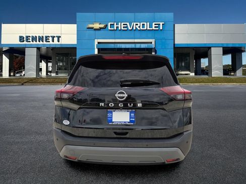 Used 2023 Nissan Rogue S FWD image 6