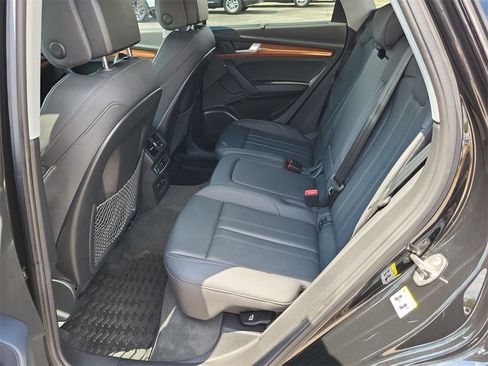 Used 2021 Audi Q5 Prestige image 25