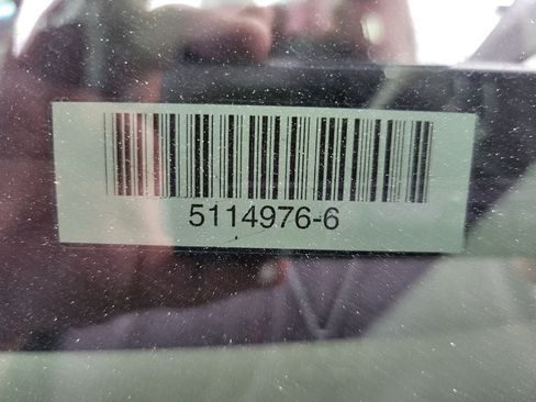 Used 2023 Chrysler Voyager LX FWD image 4