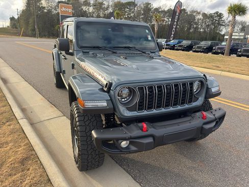 Used 2025 Jeep Gladiator Rubicon image 17