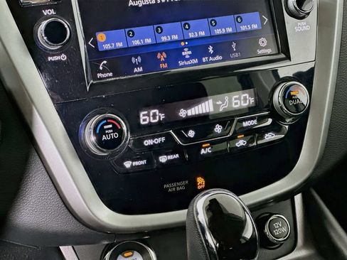 Used 2020 Nissan Murano SV FWD image 14