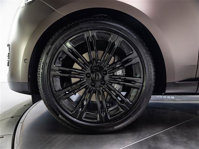 New 2026 Land Rover Range Rover SE AWD/4WD image 12