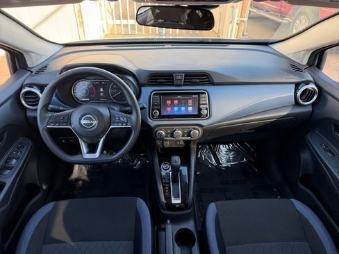 Used 2025 Nissan Versa SV image 31
