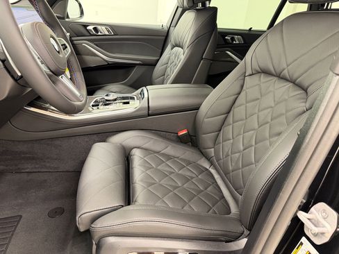 New 2026 BMW X5 M60i image 5