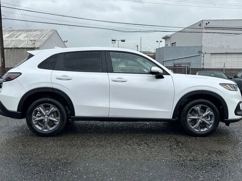 New 2026 Honda HR-V LX image 3