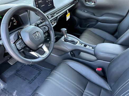 New 2026 Honda HR-V EX-L image 9