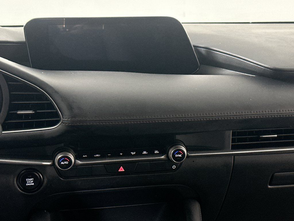 Used 2024 MAZDA MAZDA3 s FWD image 19