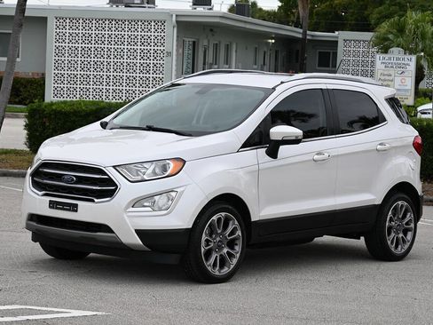 Used 2020 Ford EcoSport Titanium image 1