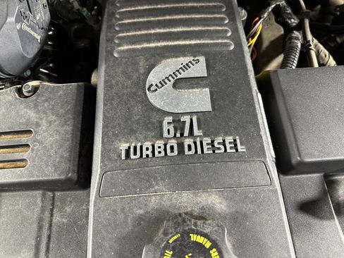 Used 2016 RAM 3500 Tradesman image 35