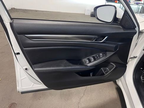 Used 2019 Honda Accord Sport image 24