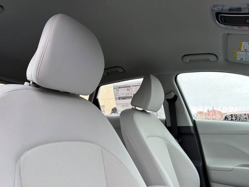New 2026 Hyundai Kona SE image 15