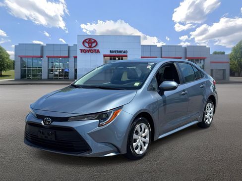 Certified 2024 Toyota Corolla LE FWD image 1