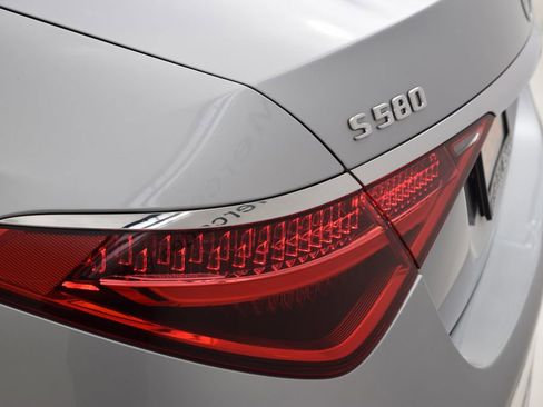 Used 2022 Mercedes-Benz S 580 4MATIC Sedan image 13