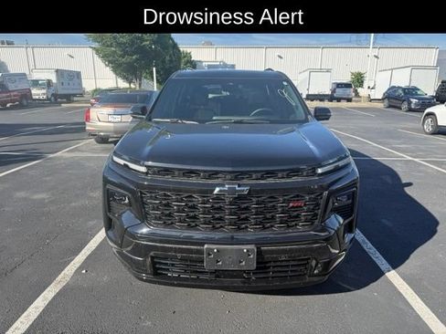Used 2025 Chevrolet Traverse RS AWD/4WD image 13