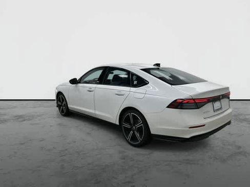 Certified 2026 Honda Accord SE image 9