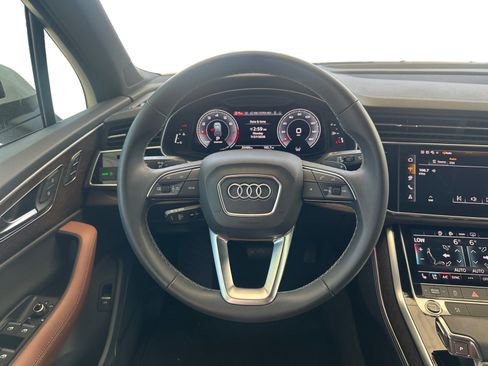 Used 2025 Audi Q7 2.0T Premium Plus w/ Premium Plus Package AWD/4WD image 13