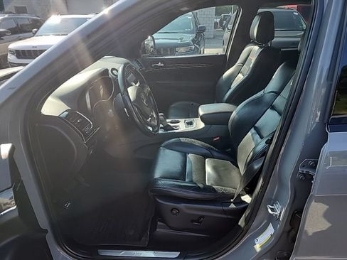 Used 2020 Jeep Grand Cherokee Trailhawk w/ Trailhawk Luxury Group AWD/4WD image 10