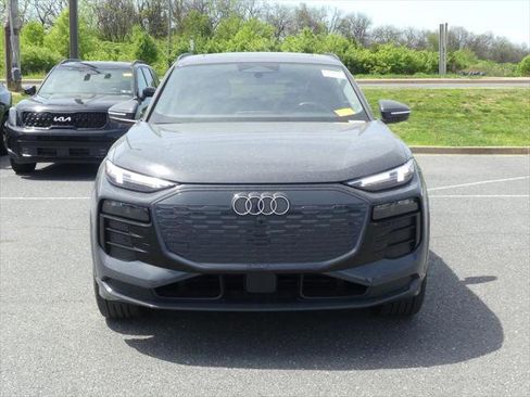 Certified 2025 Audi Q6 e-tron Premium Plus w/ Premium Plus AWD/4WD image 17