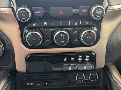 Used 2019 RAM 1500 Laramie image 23